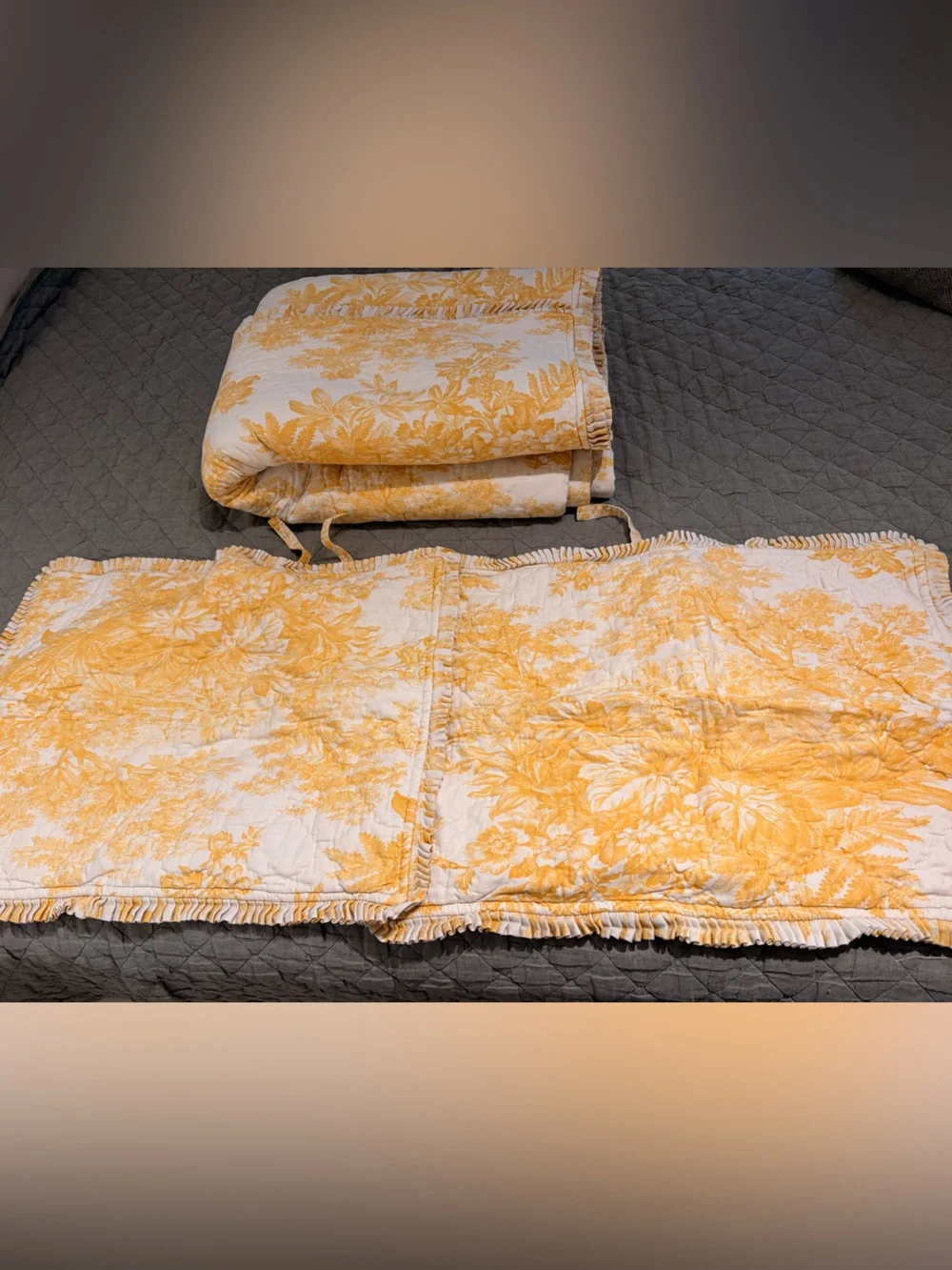 Pottery Barn Matine Marigold Yellow Cream Toile Full/Queen Duvet